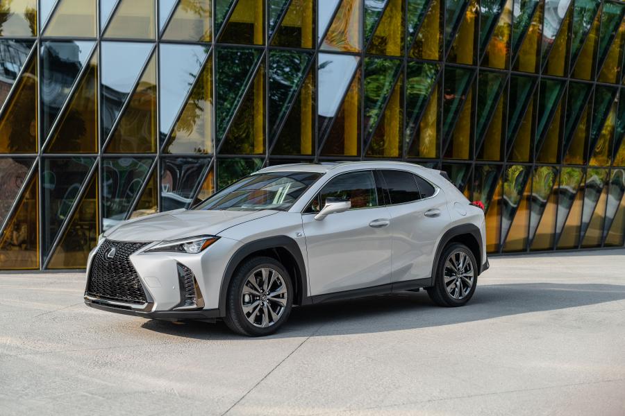  Lexus UX200 F-Sport 2018 года  (NA) (фото 28 из 40)